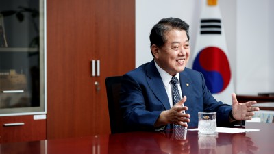 우주항공방위산업 TF 단장 김병주 의원  압도적인 우주력으로 우주시대의 선두주자가 되자