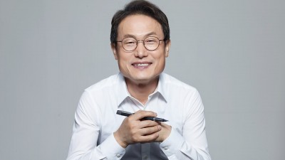 서울시교육청, 전국 최초로 급식실에 '급식로봇(조리로봇팔)' 시범 도입
